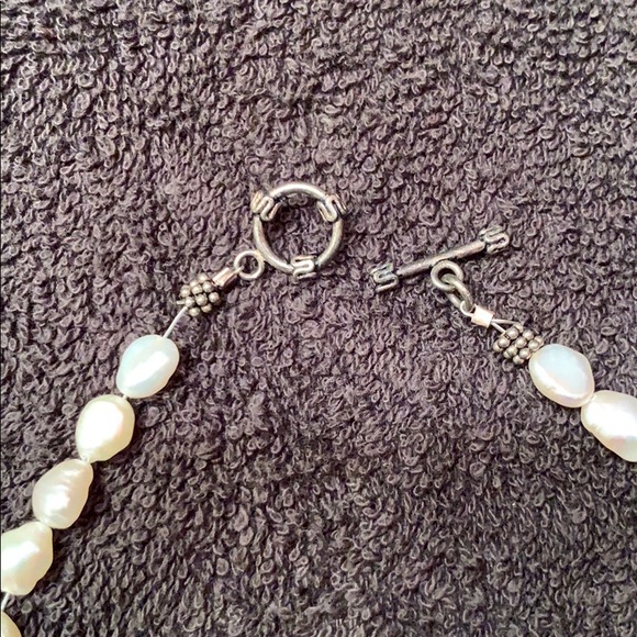 Sterling silver circle pendant necklace - Picture 5 of 5